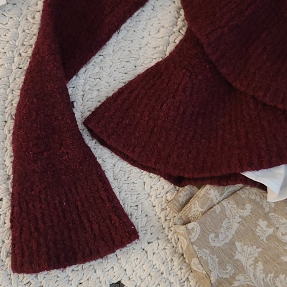 MAROON SIZE SM LONG SLEEVES SWEATER BRAND MODA - Picture 5 of 16